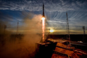 запуск ракеты с космодрома "Байконур"