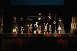 Тбилиси. Марионетки на сцене