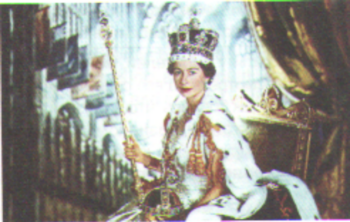 Королева в короне и на троне