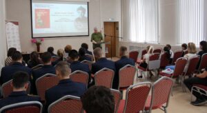 Выступает Анатолий Фурсов