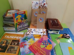 сувениры для участников акции "Дарите книги с любовью"