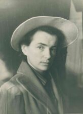 Н. С. Луговская в шляпе. Фото