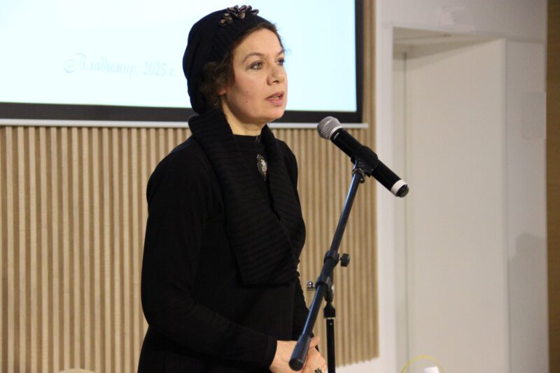 Певица Елена Шломина