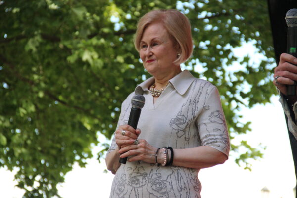 Донцова на сцене