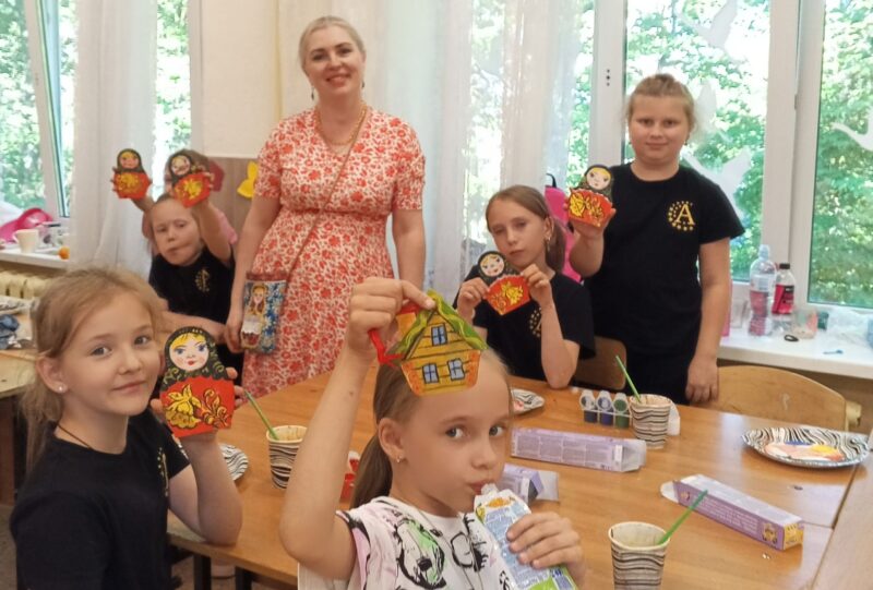 Мастер-класс «МАТРЁШКА – РУССКАЯ ДУША» от владимирского мастера прикладного творчества Виктории Цагареишвили на Ночи искусств-2025