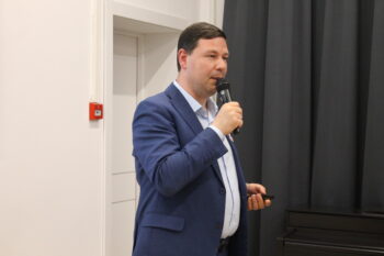 Владимир Пахомов