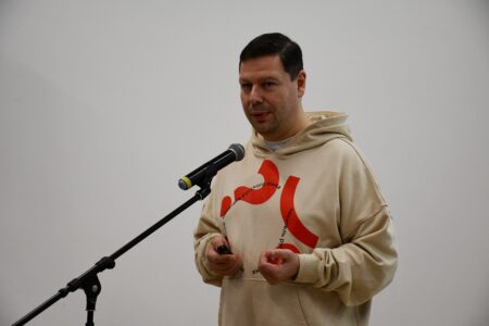 Фото лекции Владимира Пахомова