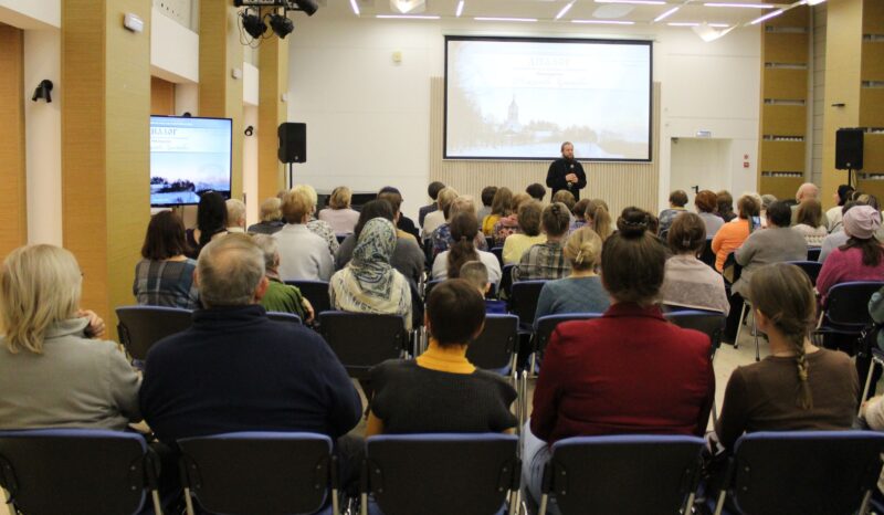 Вопросы митрополиту из зала