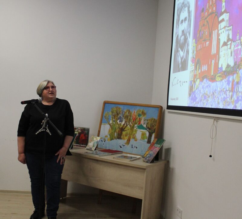 У микрофона Татьяна Кокурина