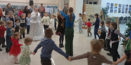 Хоровод в библиотеке