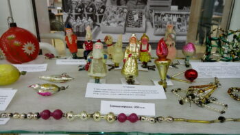 Елочные игрушки