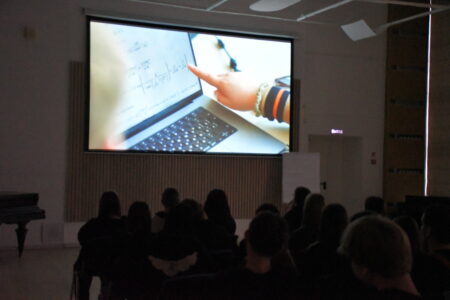 Документальный фильм Влюблённые в математику