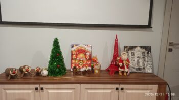 Рождество на полке