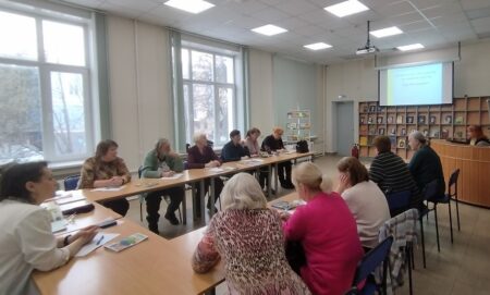 Лекция для садоводов-любителей в библиотеке