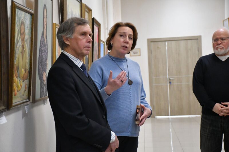 Открытие выставки ковровских художников «Творческий Ковров»