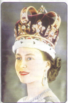 Королева молодая в тиаре