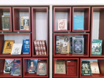 выставка книг Даль